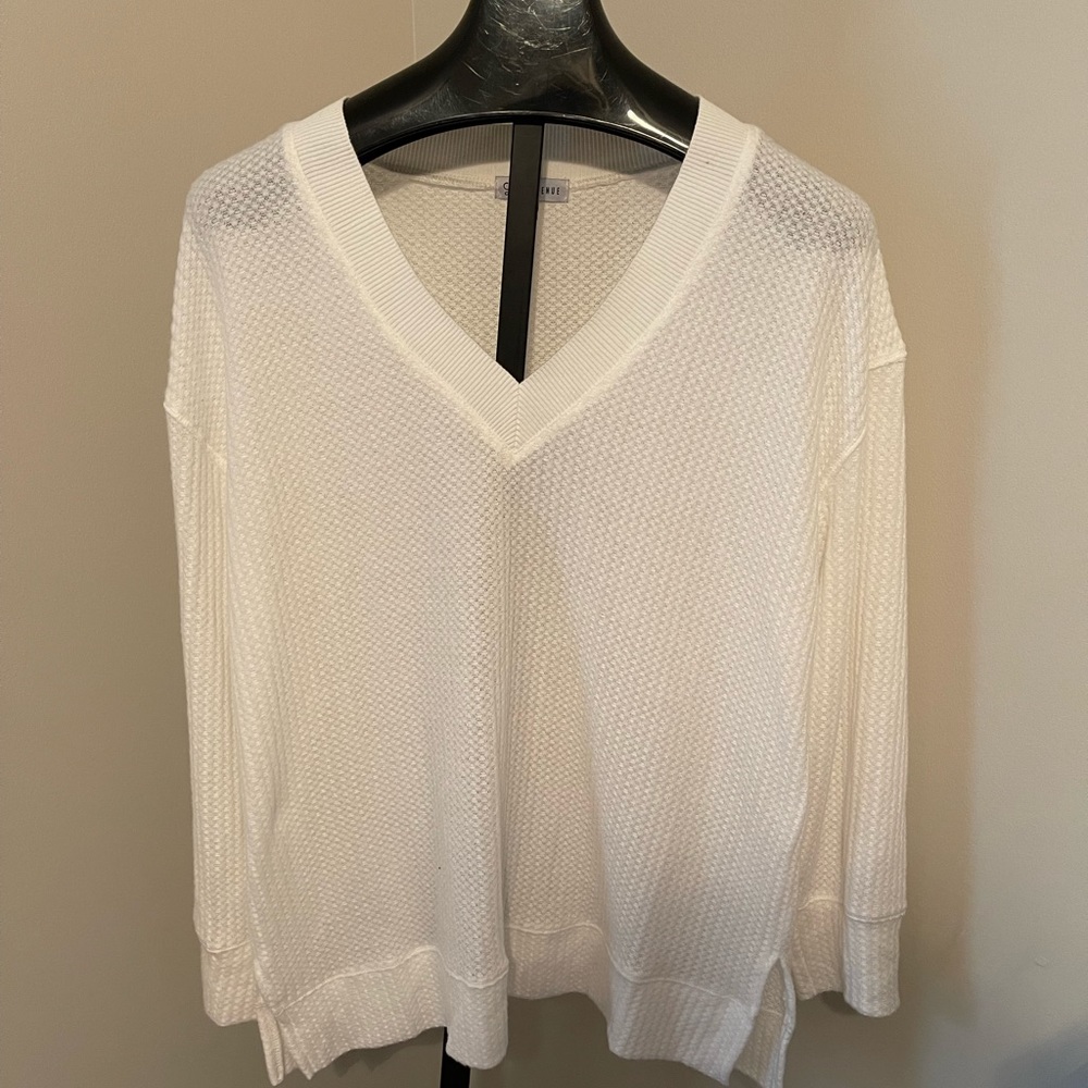 White V neck sweater